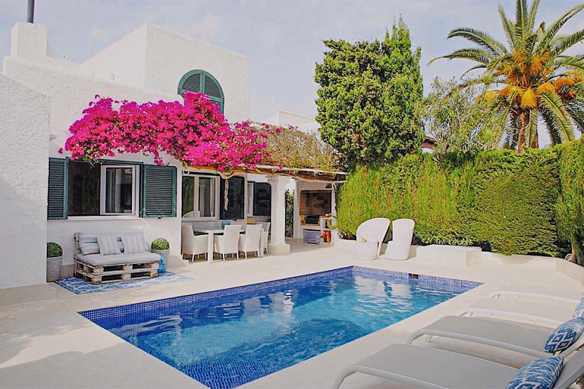 Preciosa casa pareada con jardín y piscina en Sol de Mallorca.