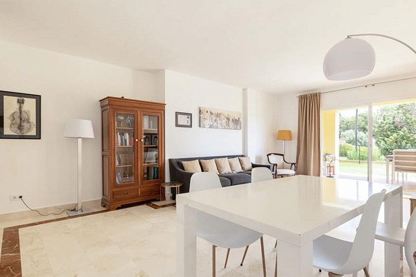 Precioso apartamento con jardín en una residencia de lujo en Nova Santa Ponsa