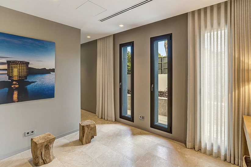 Villa de lujo de diseño con vistas al mar en Santa Ponsa