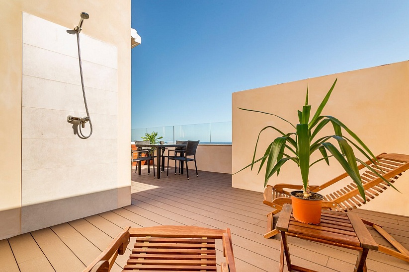 Elegante apartamento con vistas al mar en Cala Mayor