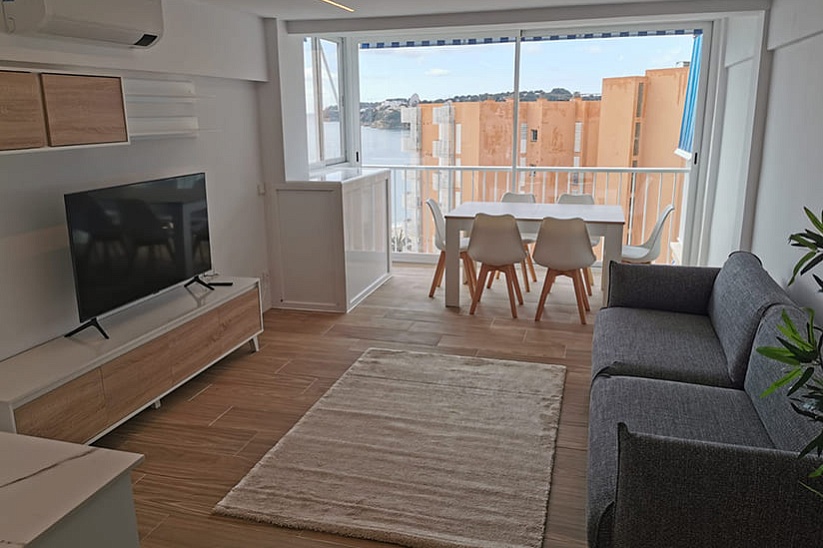 Apartamento reformado con vistas al mar en Magaluf