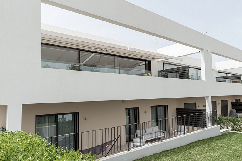 Nueva y elegante casa adosada moderna en Cala Vynes