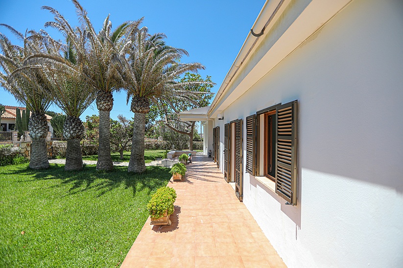 Villa cerca de la playa y con vistas a la bahía en Porto Colom