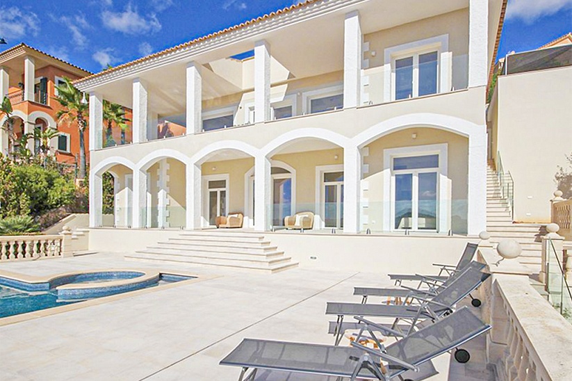 Preciosa villa con fantásticas vistas al mar en Santa Ponsa