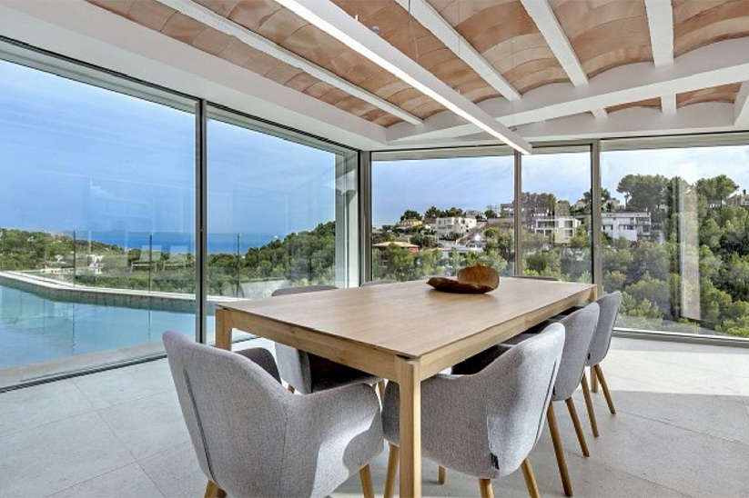 Fantástica villa nueva y moderna con vistas al mar en Costa den Blanes