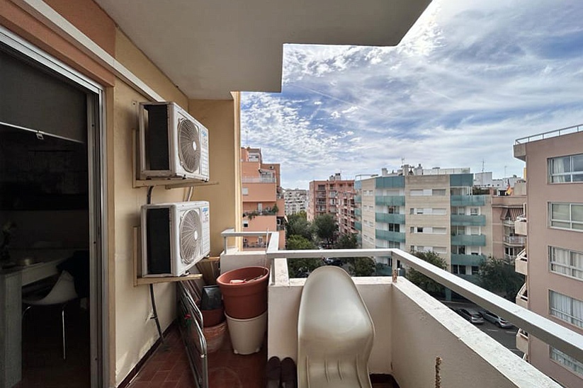 Amplio apartamento en buena ubicación en Santa Catalina, Palma