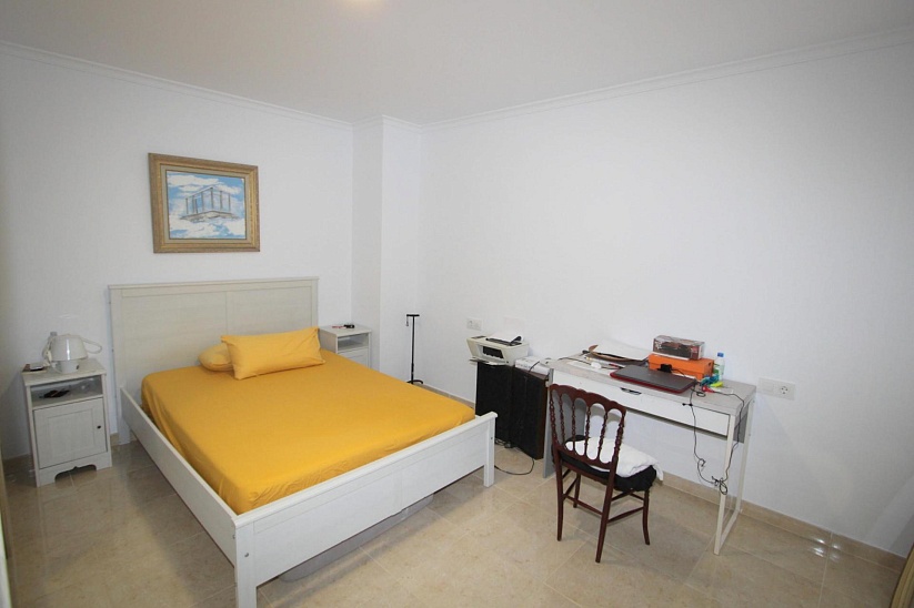 Villa de 6 dormitorios con gran parcela en Palma
