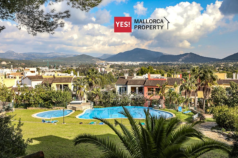 Se vende Apartamento en Santa Ponsa. Complejo con Jardín y piscina. Superficie habitable de 123 metros cuadrados