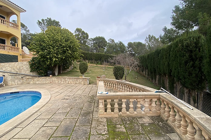 Amplia villa con piscina en Cala Vines