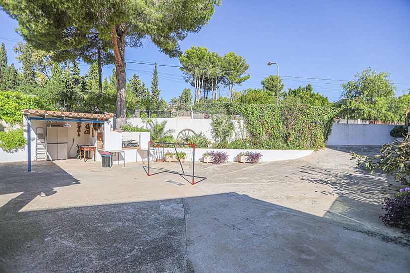 Casa con piscina en Costa de la Calma