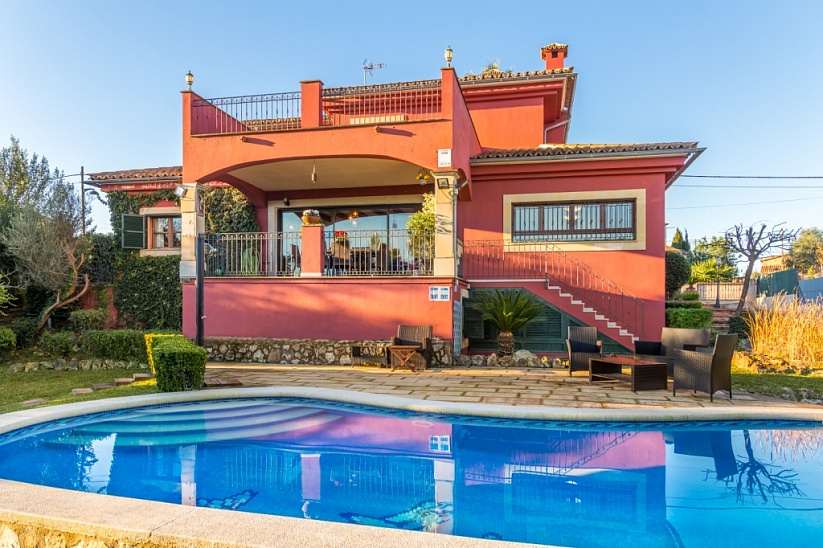 Maravillosa casa con piscina y jardín en Marratxi