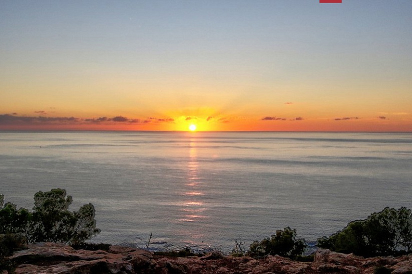 Moderna villa de nueva construcción con vistas al mar en Puig De Ros