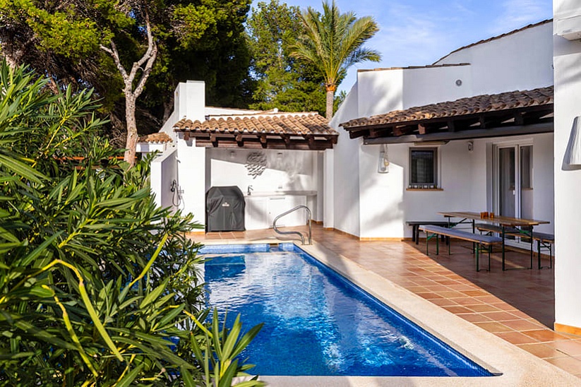 Preciosa villa familiar con piscina y cerca del mar en Santa Ponsa