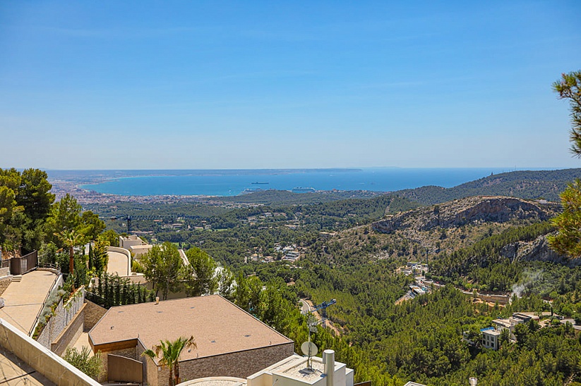 Villa de lujo con fantásticas vistas a la bahía de Palma en Son Vida