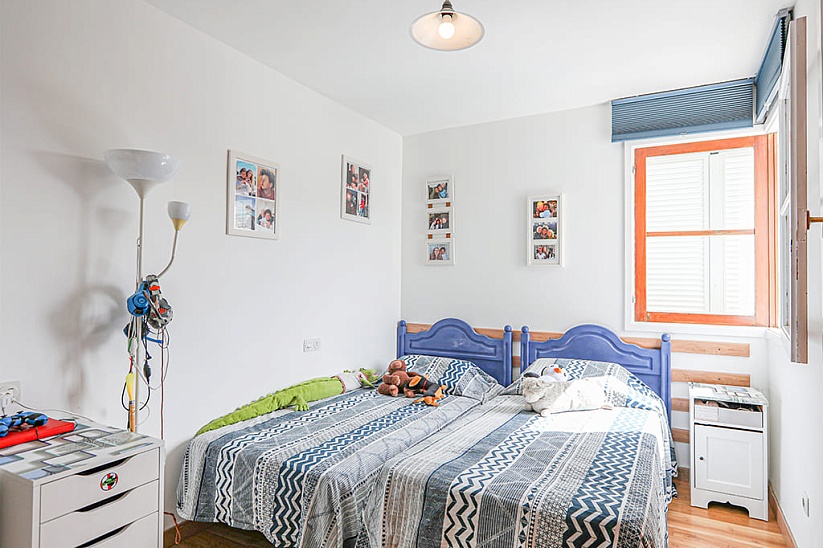 Atractivo apartamento de 3 dormitorios con vistas al mar en Santa Ponsa