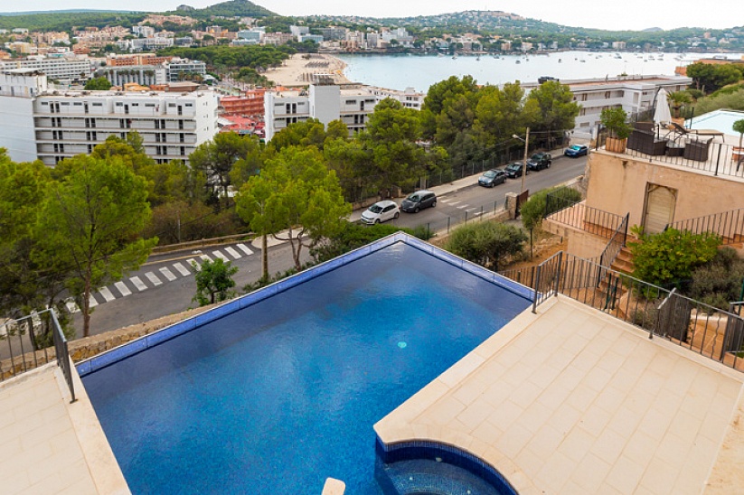 Hermosa villa con vistas panorámicas al mar en Santa Ponsa