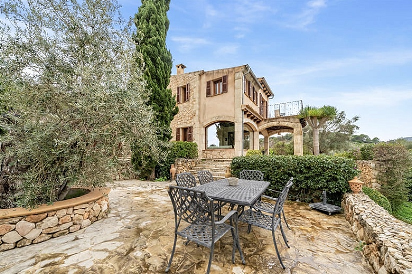 Finca en Selva de alta calidad con casa de invitados y piscina