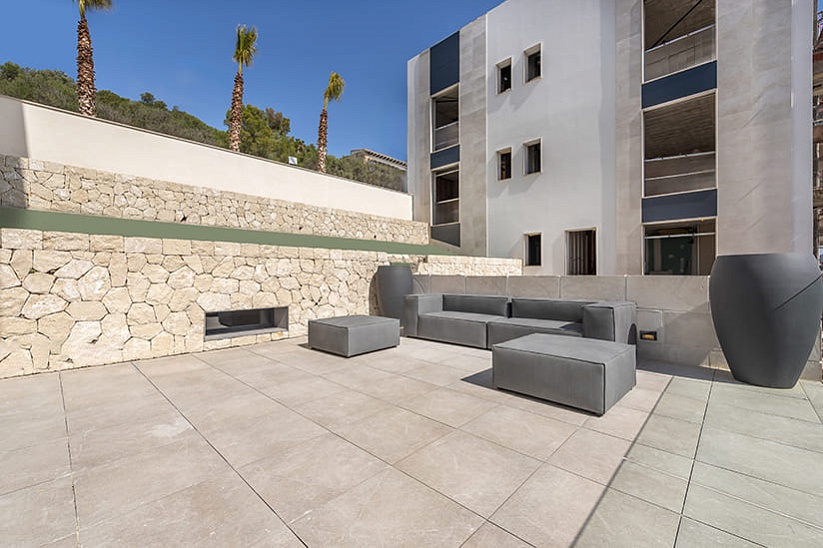 Apartamento nuevo con jardín y vistas panorámicas en Santa Ponsa