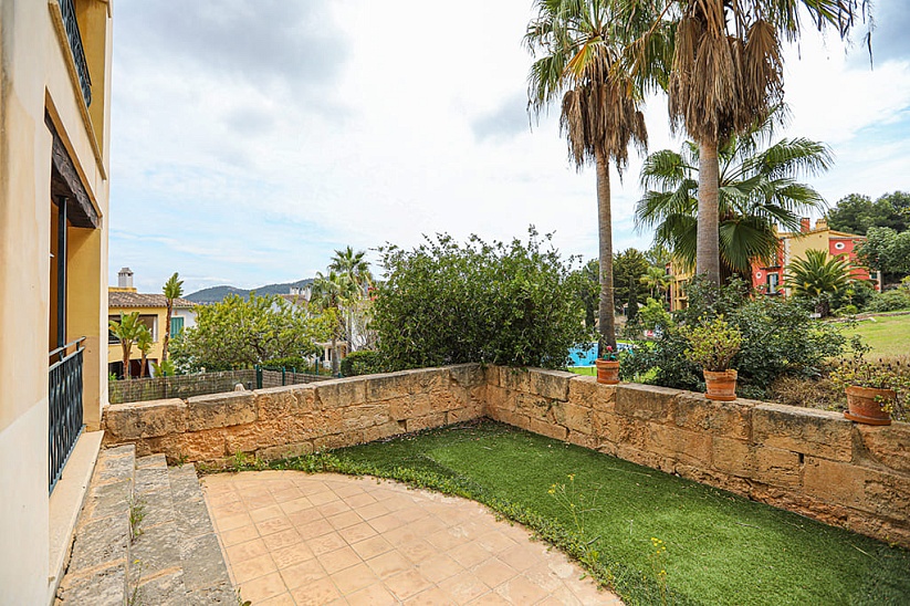 Acogedor apartamento con jardín privado en Santa Ponsa