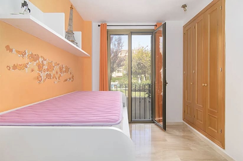 Precioso apartamento con jardín en una preciosa residencia en Puig de Ros