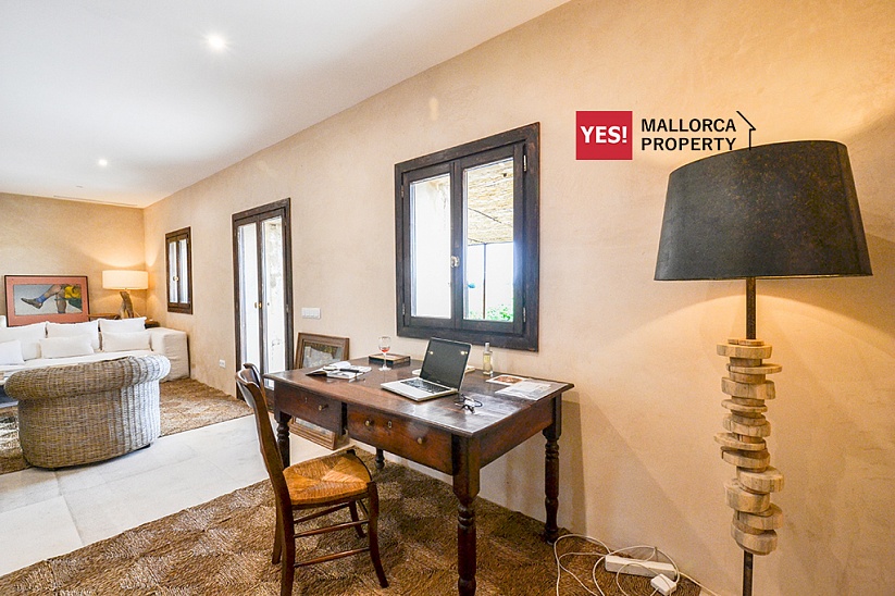 Se vende Villa única en Campos (Mallorca). Gran parcela en la propiedad. Superficie habitable de 400 metros cuadrados