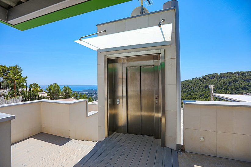 Villa de lujo con fantásticas vistas a la bahía de Palma en Son Vida