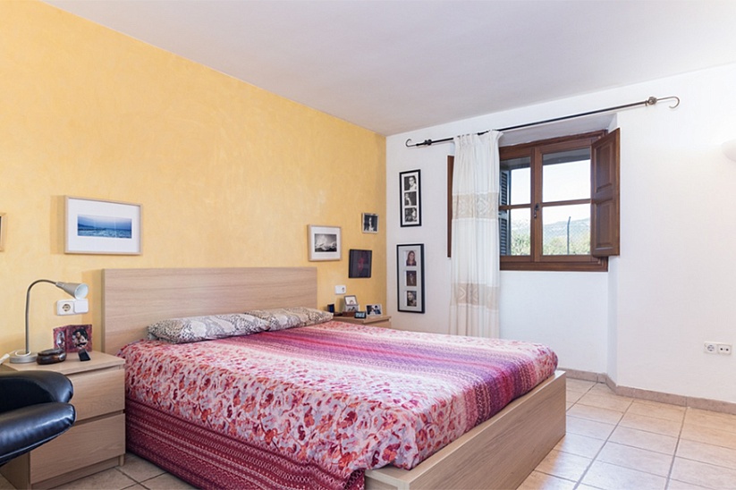 Chalet de 3 dormitorios con piscina en Santa Maria del Cami