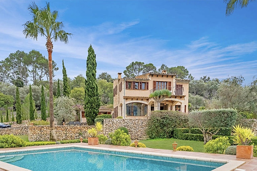 Finca en Selva de alta calidad con casa de invitados y piscina