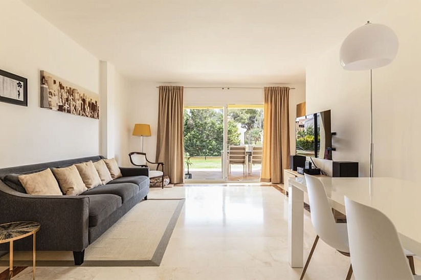 Precioso apartamento con jardín en una residencia de lujo en Nova Santa Ponsa