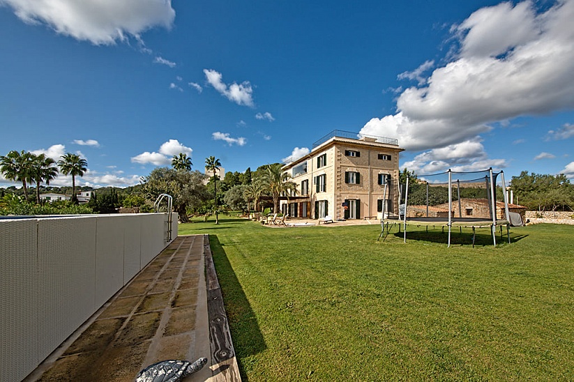 Magnífica villa de estilo clásico en Son Angalada, Palma