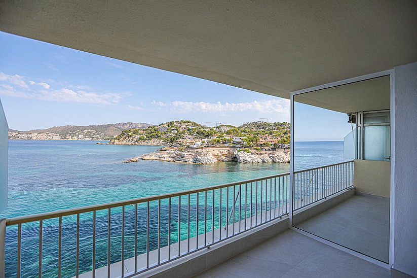 Apartamento con fantásticas vistas al mar en una hermosa residencia en Santa Ponsa