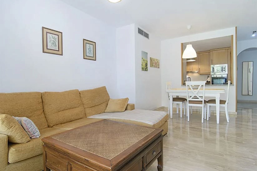 Precioso apartamento con jardín en una preciosa residencia en Puig de Ros