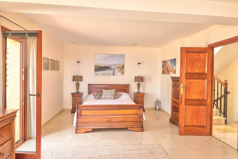 Villa de 5 dormitorios con vistas al mar en Costa d'en Blanes