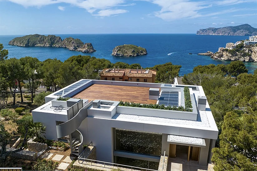Nueva Villa con vistas al mar en Nova Santa Ponsa