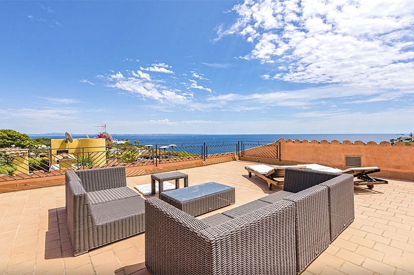 Ático de lujo con vistas panorámicas al mar en Sol de Mallorca