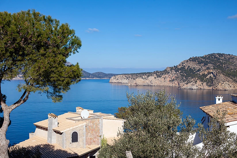 Villa mediterránea de lujo con vistas al mar en Port Andratx