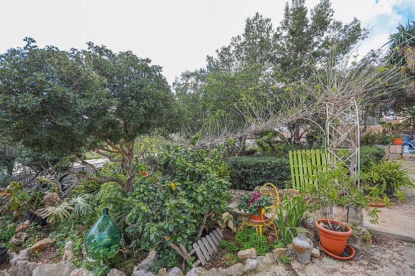 Casa unifamiliar con jardín en un lugar popular en Palmanova
